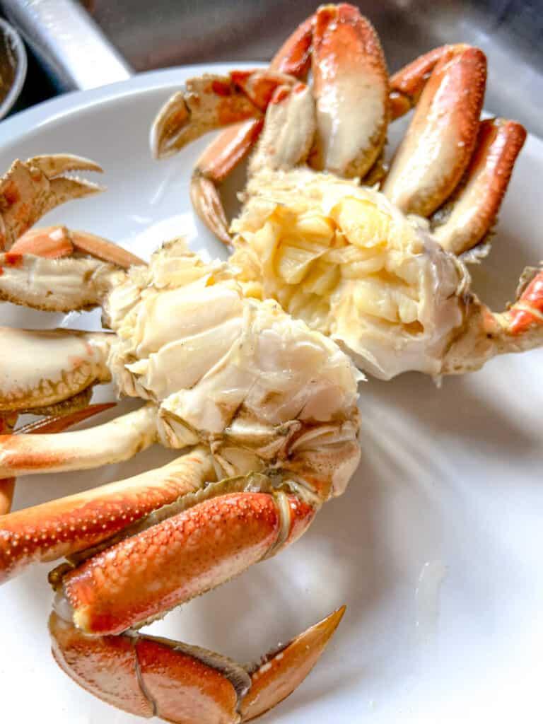 cooked cracked crab