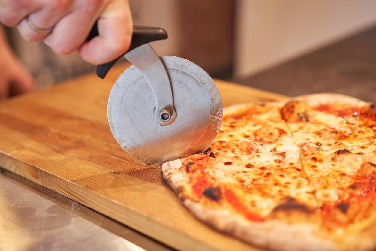 How long to cook pizzas