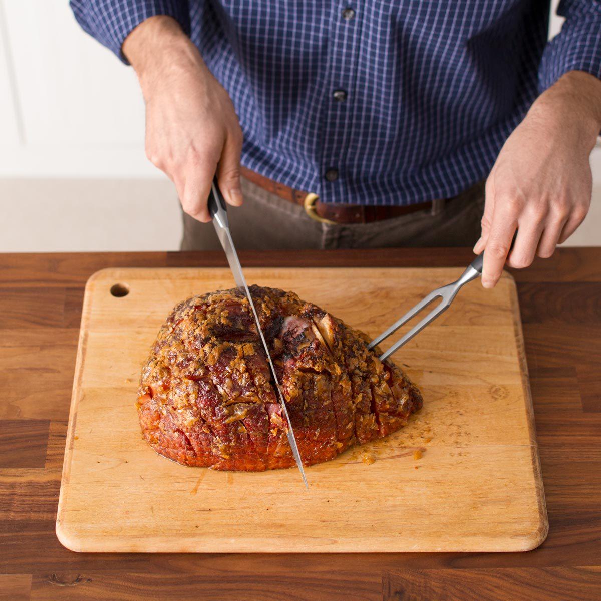 How to carve a ham