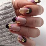 22+ Purple and Gold Nails With An Elegant Appeal